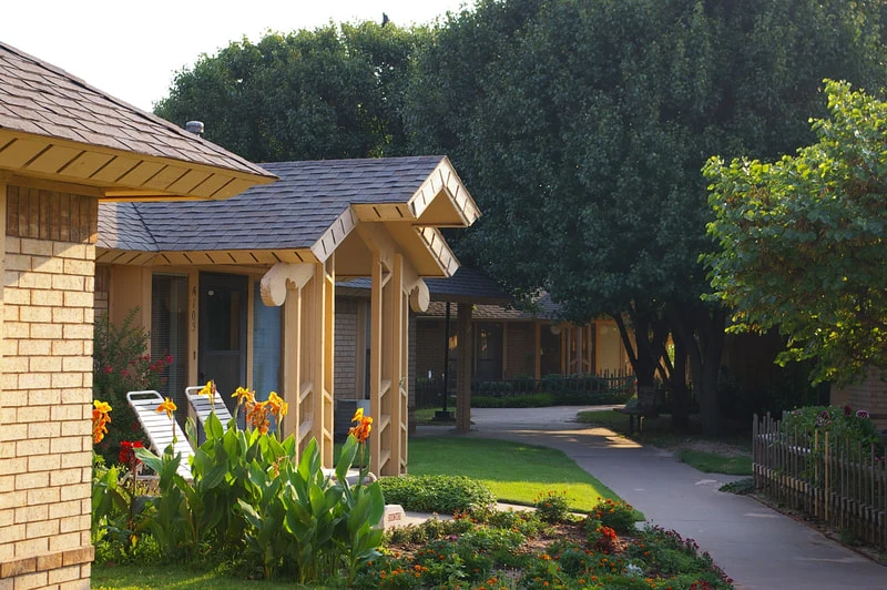 Golden Oaks Village